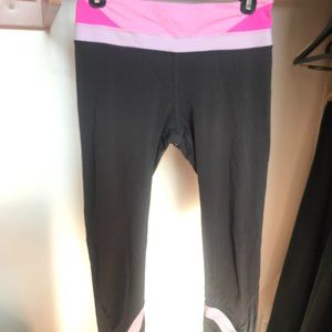 Lululemon capri yoga pants
